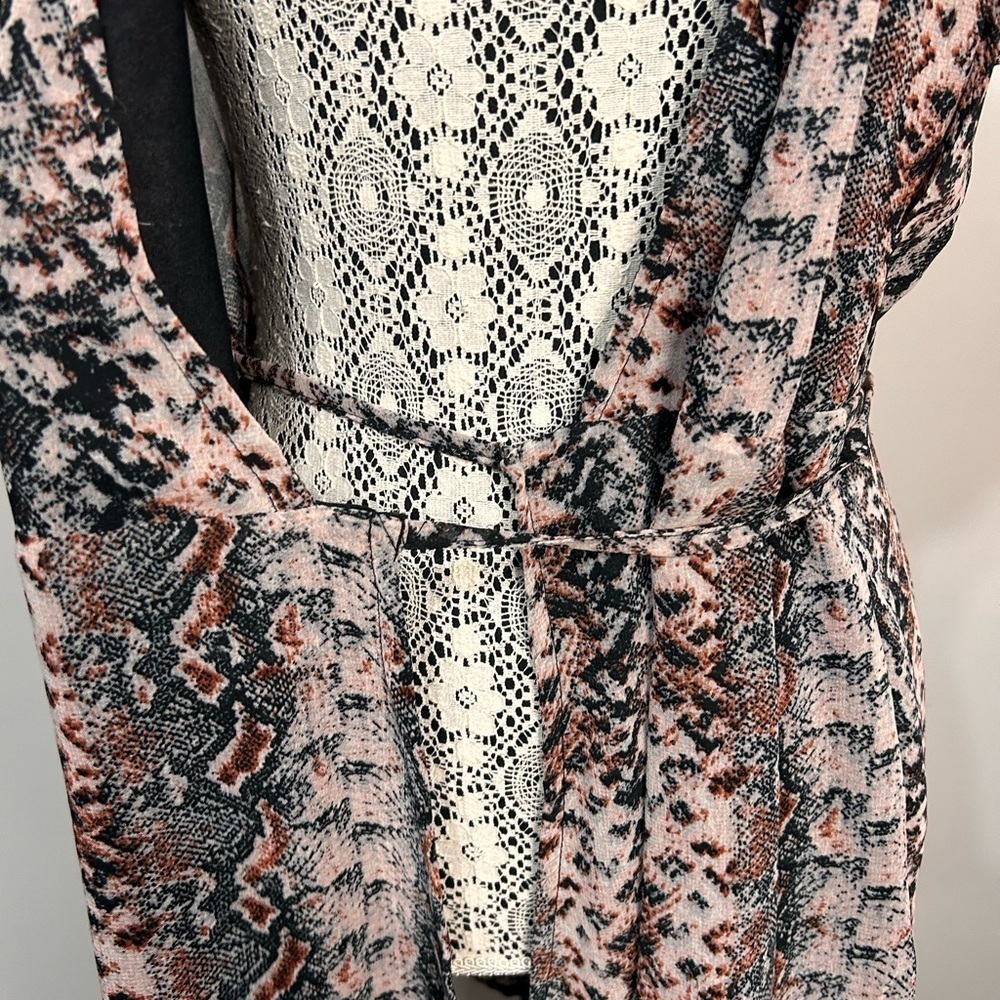 Chic Multicolor Patterned Dress - Picture 13 of 15